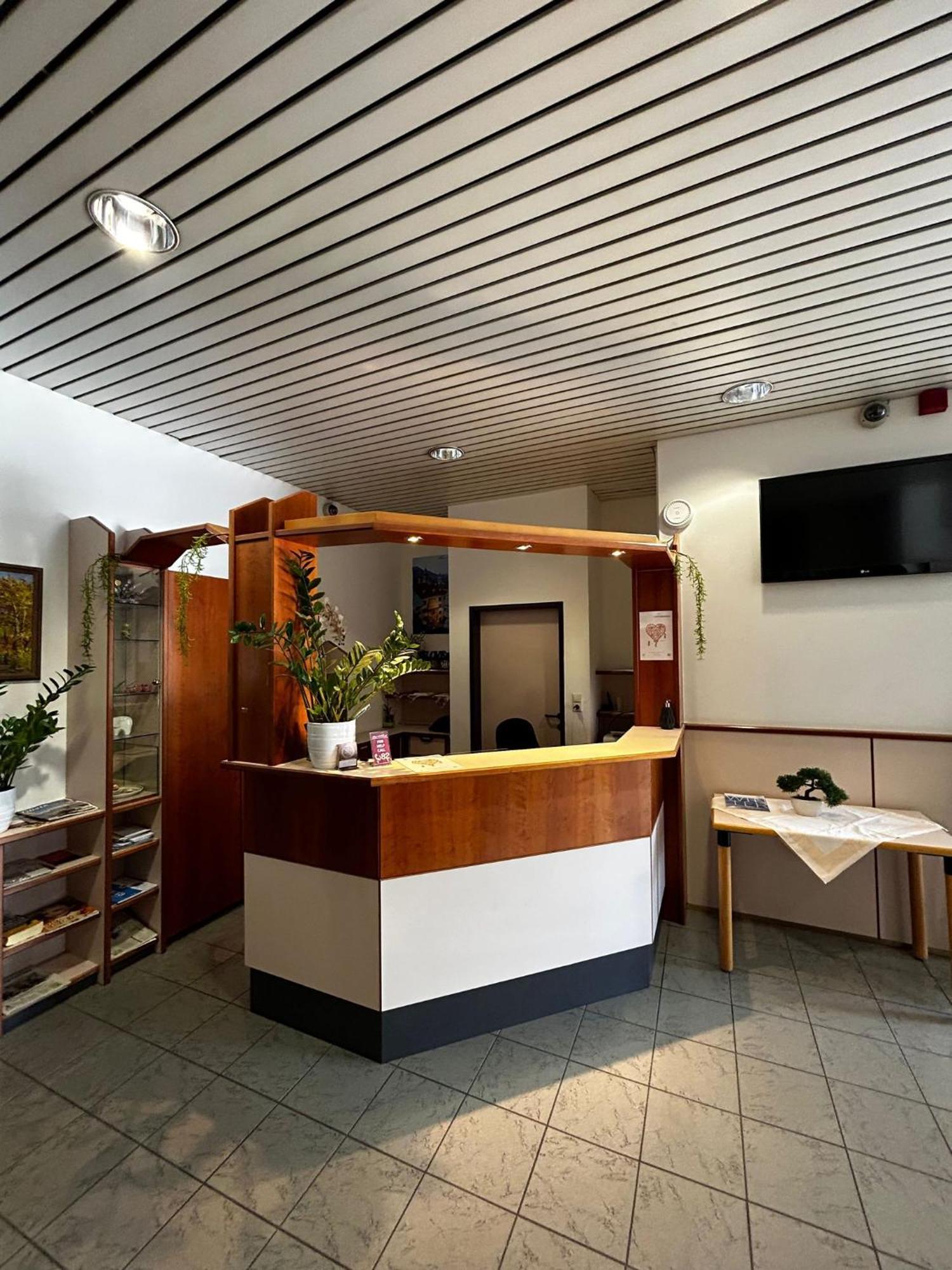 Sommerhotel Karwendel Innsbruck Bagian luar foto