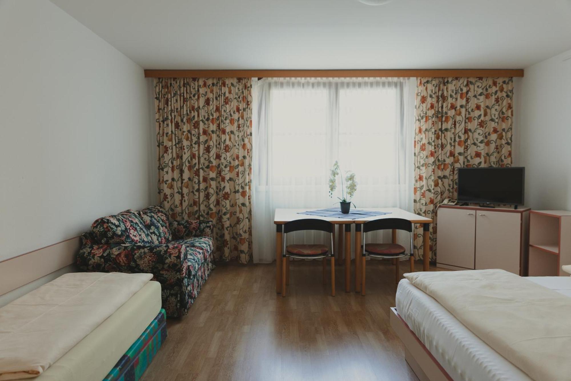 Sommerhotel Karwendel Innsbruck Bagian luar foto
