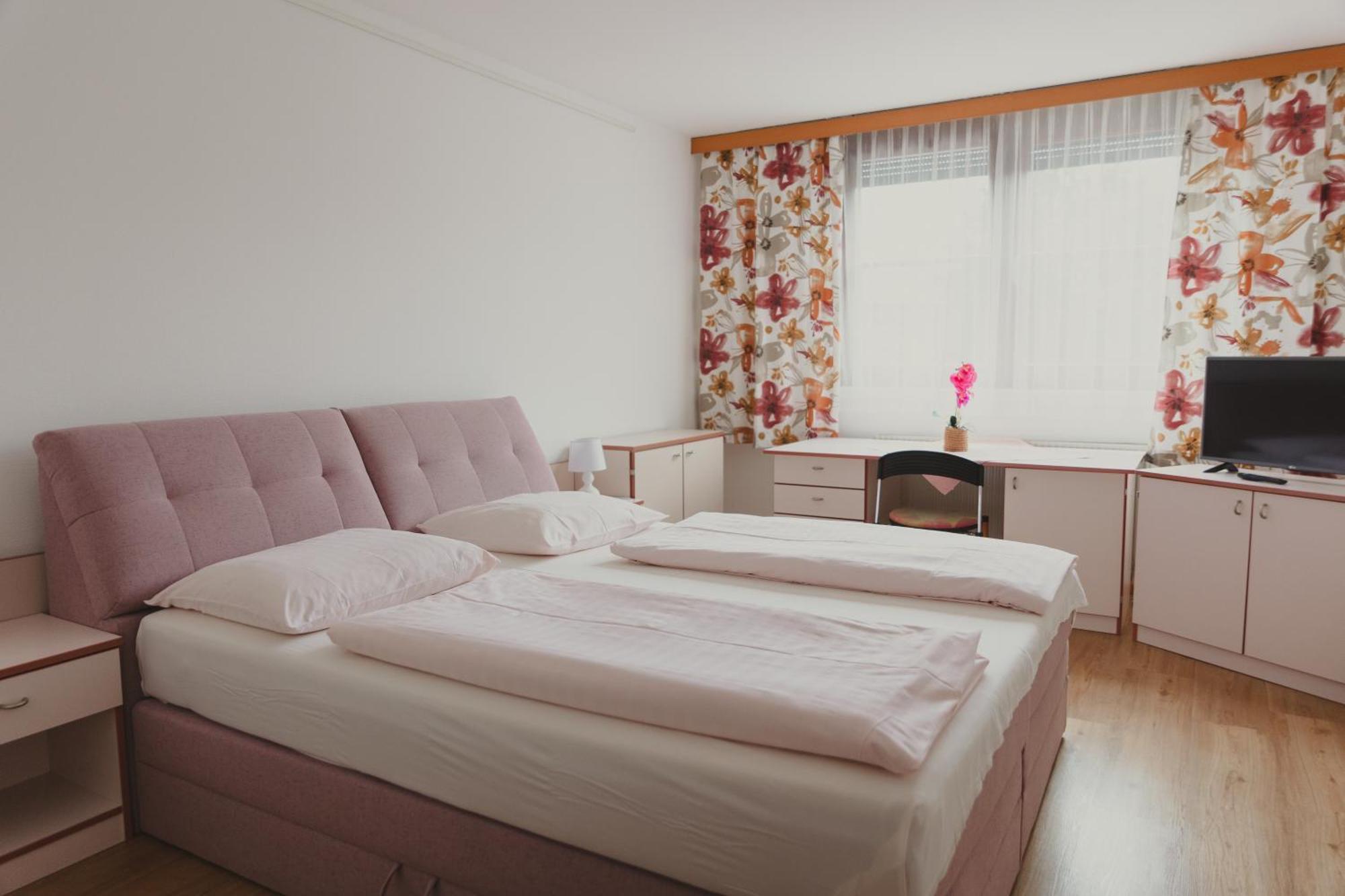 Sommerhotel Karwendel Innsbruck Bagian luar foto