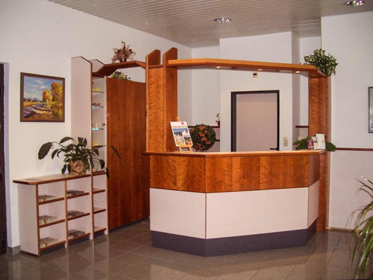 Sommerhotel Karwendel Innsbruck Bagian luar foto